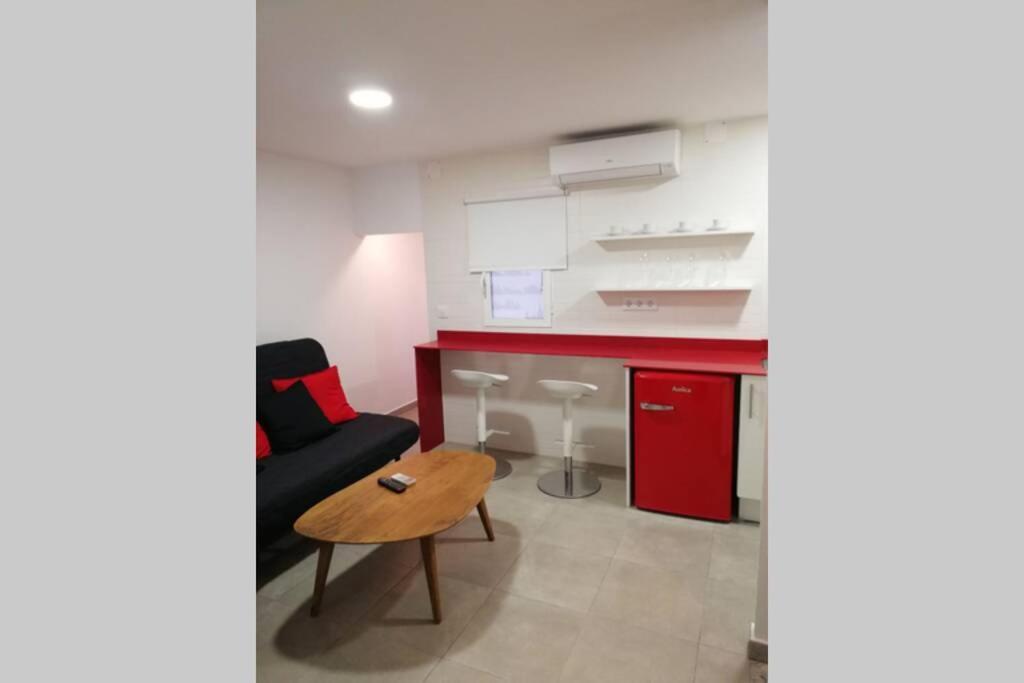 M1 Cool Loft 1 Min Walk To Metro 15 Min Center By Metro Daire Esplugues de Llobregat Dış mekan fotoğraf